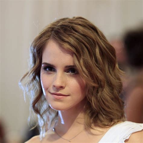 2048x2048 Emma Watson Cute Ipad Air HD 4k Wallpapers Images Emma