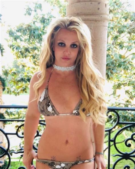 Britney Spears Abs Photos Of The Singer S Enviable Core