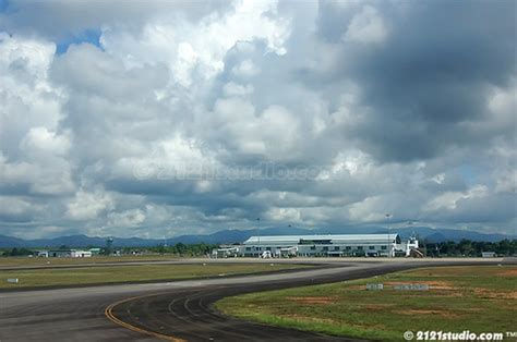 Tawau Airport Shot From Aircraft Window Location Tawau Flickr
