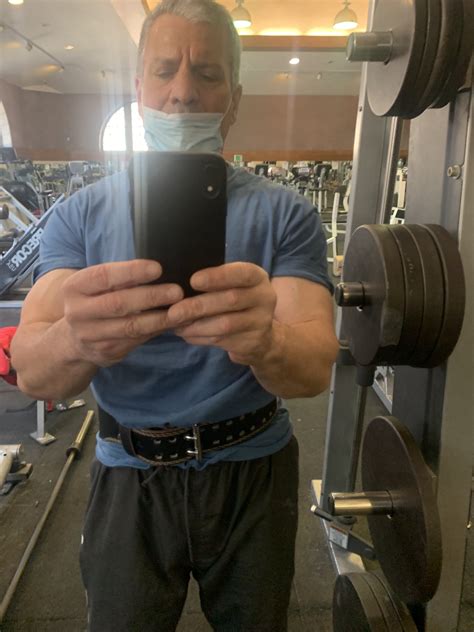 Charles Gasparino On Twitter Pumping Iron And This Aint No Equinox