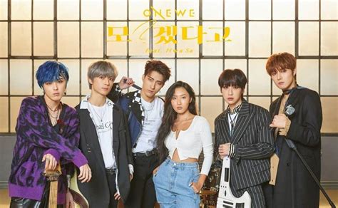 Aparecieron por unos segundos en el mv end of spring de onewe. Hwasa prepara una nueva colaboración con ONEWE