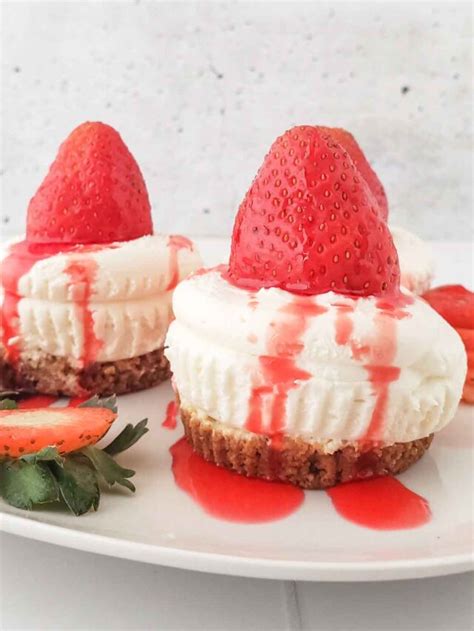 Delicious Strawberry Mini Cheesecakes Brooklyn Active Mama A Blog For Busy Moms
