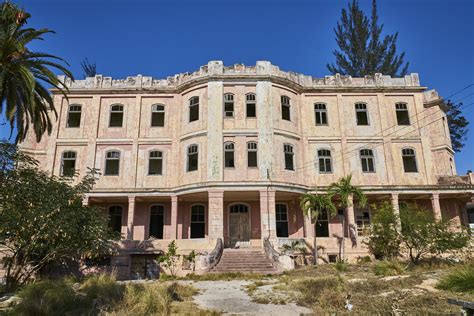 Abandoned Mansion In Cuba R Abandonedporn