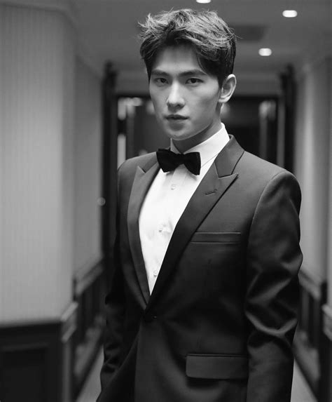 The Top 10 Male Chinese Actors You Need To Know Cfi Yang Yang Actor