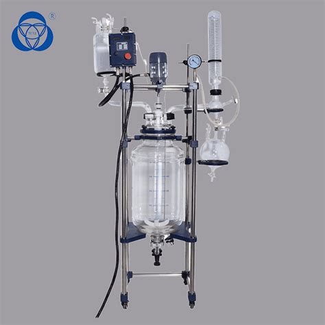 L Pyrex Double Lab Jacketed Glass Reactor Vessel With Vacuum Pump