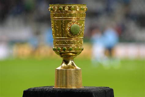 In some cases, like 1970 and 1974, the finals. DFB-Pokal 2017/18 - Spiele der Zweitligisten terminiert