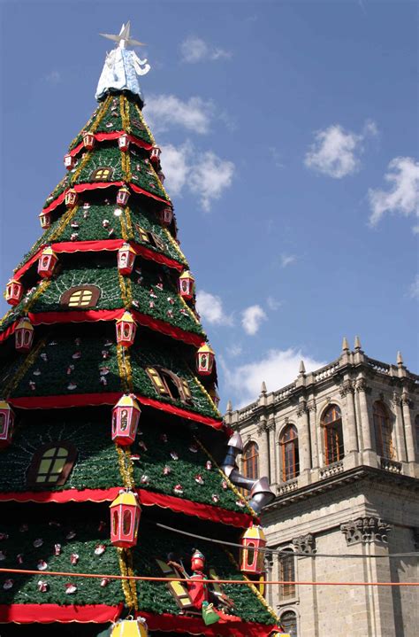 Its extensive coastlines of more than 10. Christmas in Mexico - Sol Mexico News