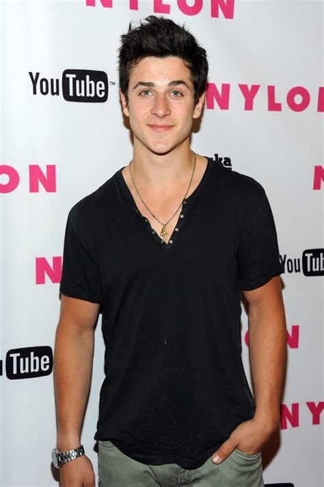 Disney Channel Star David Henrie Arrested For Bringing Loaded Gun To