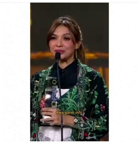 Tetap Slay Najwa Shihab Balas Sindiran Nikita Mirzani Dengan Penghargaan Bergengsi Malang Times