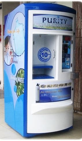Точка продажи воды. Автомат питьевой воды. Уличные аппараты по розливу питьевой воды. Автомат с водой. Автомат по продаже воды.
