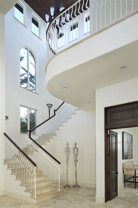 These Foyers With High Ceilings Are Full Of Drama High Ceiling Hill
