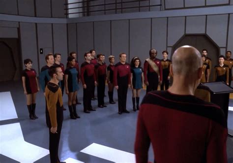 Star Trek Tng Season 7 Blu Ray Trailer All Good Things Crew In Skant