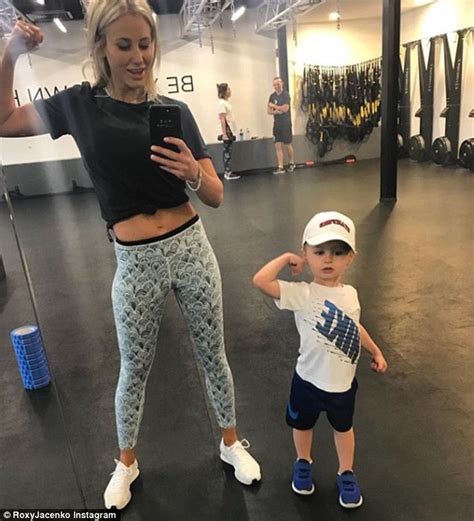 roxy jacenko flaunts sideboob at the gym in instagram clip daily mail online