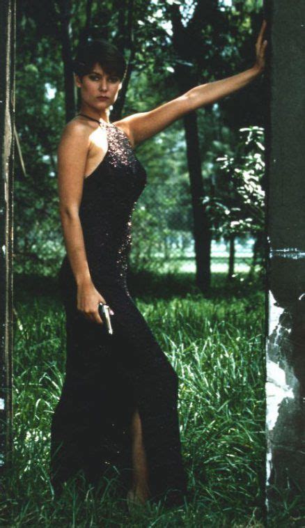 Pam Bovier Carey Lowell James Bond 007 Licence To Kill 1989 With