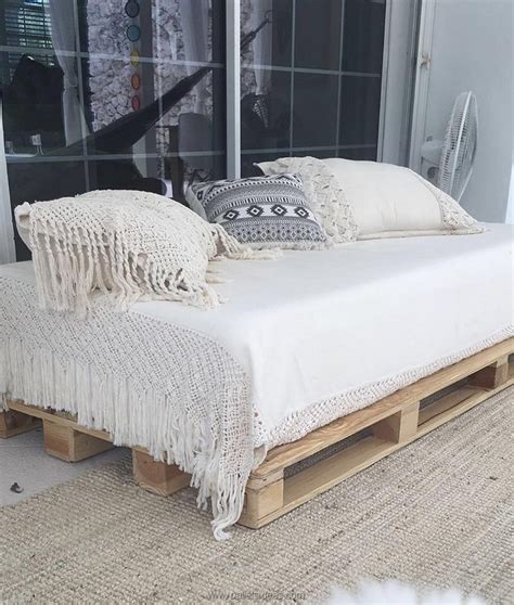 Furniture Ideas With Shipping Pallets Pallet Ideas