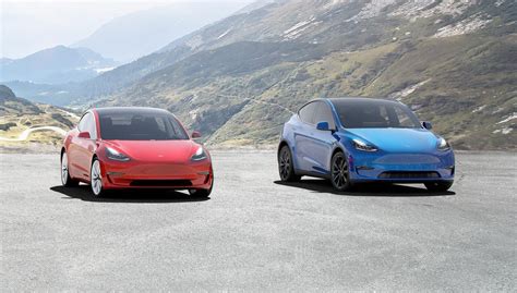 The tesla model y is the automaker's second crossver, and is closely related to the model 3 sedan. Model 3 and Model Y side by side in the latest press photo ...