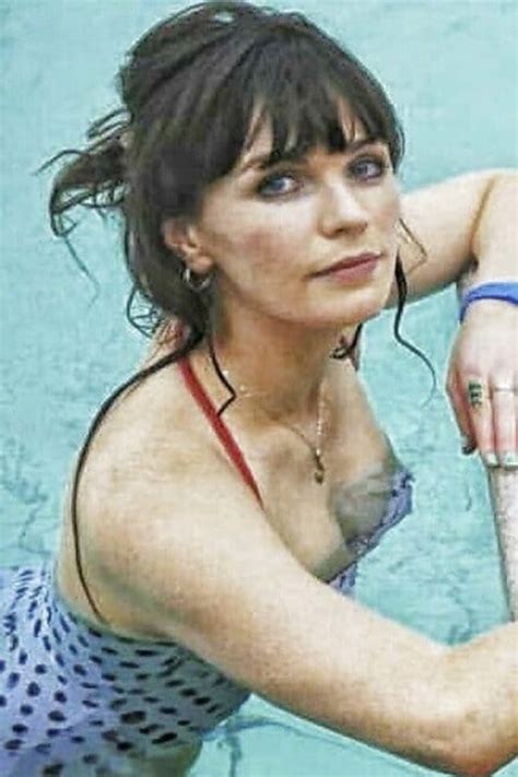 Aisling Bea Stunning Irish Comedienne Nude And Clothed 38 Pics