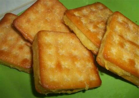 Dari sekian banyak jenis kue kering crackers bisa dibilang sebagai jenis jajanan yang memiliki rasa paling renyah. Resep Kue gabin tape sederhana oleh Finari Kitchen - Cookpad