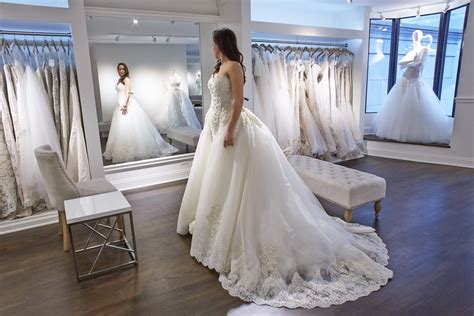 Every Bride Should Ask These 10 Questions At Her Bridal Boutique