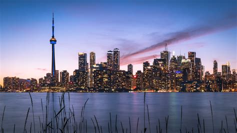 Skyline View From The Toronto Islands Urbantoronto