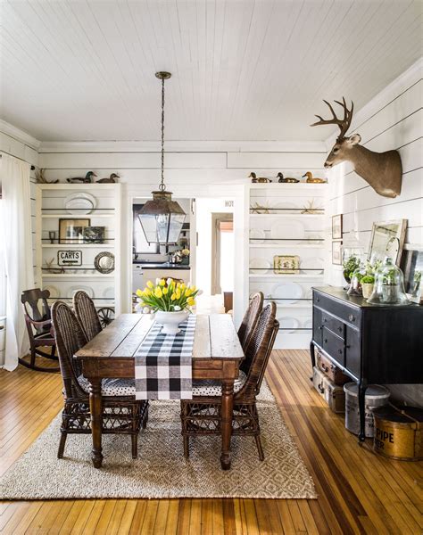 18 Vintage Decorating Ideas From A 1934 Farmhouse Antique Farm Table Dining And Farming
