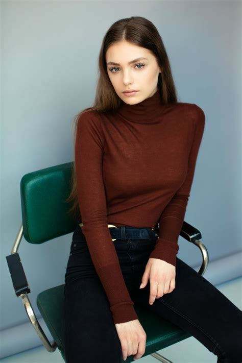 Brave Models Ella Zaradzka