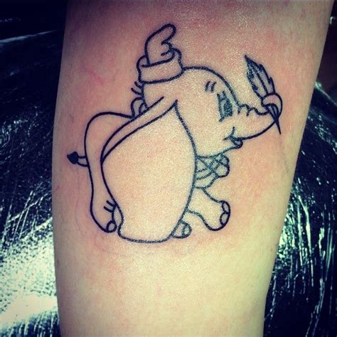 Die Besten 25 Dumbo Tattoo Ideen Auf Pinterest Dumbo Zeichnung Baby