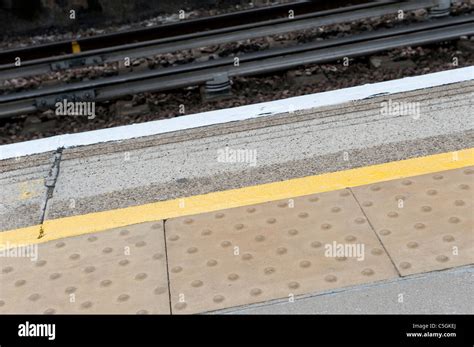 Yellow Line On The Station Platform Hi Res Stock Photography And Images