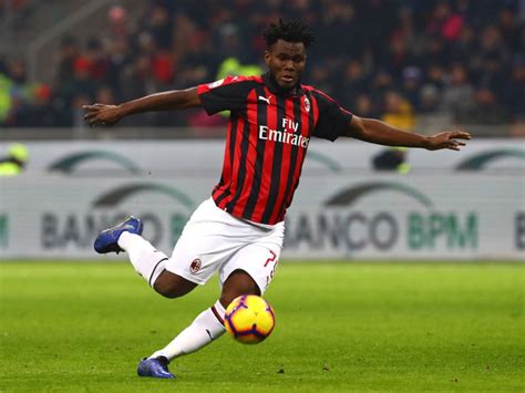 Traveling in china, following numbers are sometimes proved to be helpful when you are in trouble or 110 may be used for all emergencies. Franck Kessié gives the most awesome reason for keeping his kit number