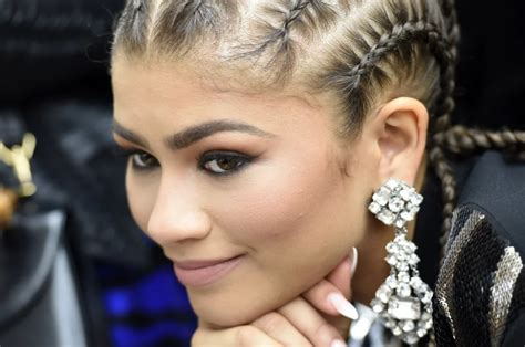 Sexy Zendaya Pictures Popsugar Celebrity Boxer Braids Hairstyles Gym