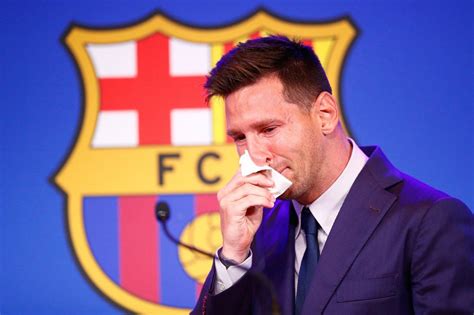 Lionel Messi Says Goodbye To Fc Barelona At Tearful Press Conference