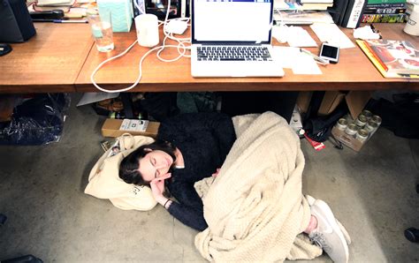 The Best Ways To Secretly Nap At Work Vice