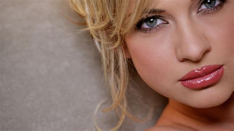 Blondes Lips Faces Sarah Digital Desire Wallpaper
