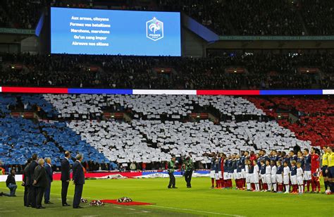 Video England Vs France Fans Unite To Sing French National Anthem La