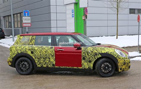 2016 Mini Clubman Cooper S Spied Wearing Production Lights Autoevolution