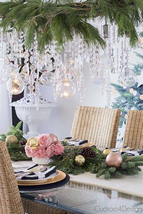 38 Gorgeous Christmas Decorated Chandeliers For Holiday Sparkle