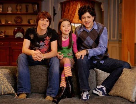 We Totally Missed The Moment When Drake And Josh Predicted Icarly