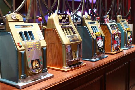 History Of Slot Machines California Beat