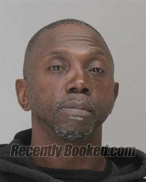 Recent Booking Mugshot For Larry Hunter In Dallas County Texas
