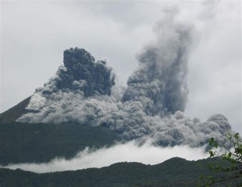 Fast Facts Mt Bulusan The Phs 4th Most Active Volcano