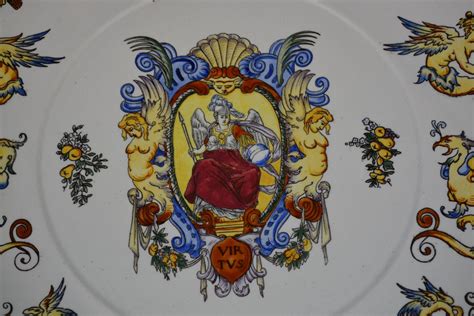 Proantic Large Gien Renaissance Dish