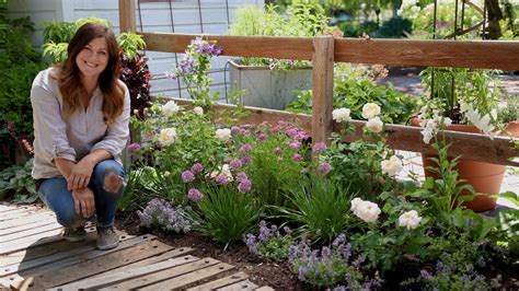 Garden Answer's Design Tips for a Romantic Cottage Garden | Espoma