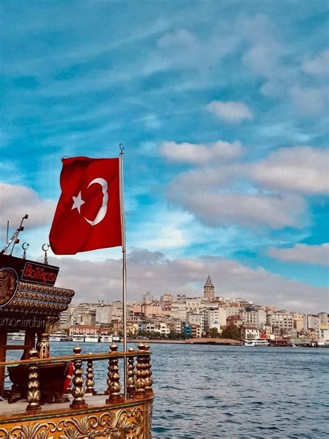 Devlet i̇talya bayrağı ile ilgili detaylar da dahil olmak üzere s bilgileri. Yürü yürü al bayrak: Kan ve ölüm saçarak. | Istanbul, Yolculuk, Bayrak
