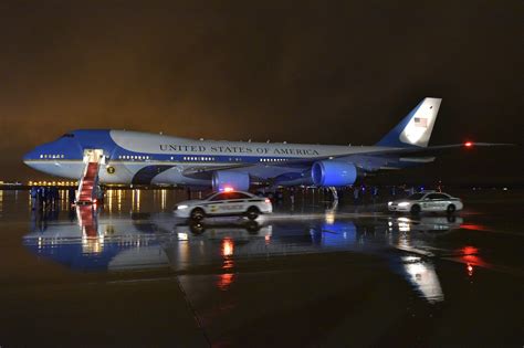 Así Es El Air Force One El Avión Que Transporta Al Presidente De Eeuu