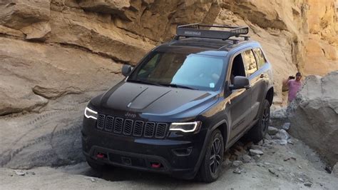 Jeep Grand Cherokee Trailhawk Off Roading In Anza Borrego Sandstone