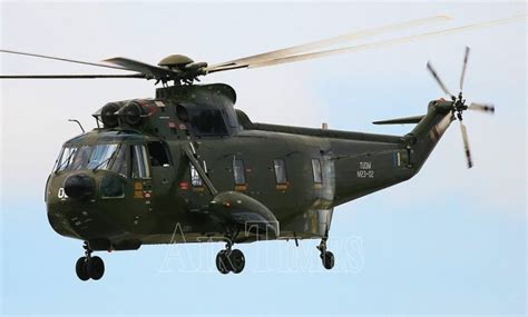 Helikopter, dikey kalkış ve iniş yapabilen döner kanatlı bir hava taşıtıdır. Selepas 50 tahun berbakti, operasi helikopter Nuri ditamatkan — Suara Merdeka