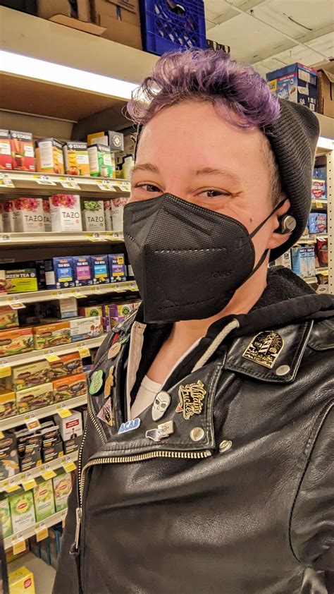 Tw Pornstars 1 Pic Billy Lore 🚀 Twitter No One In This Grocery