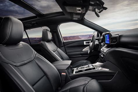 Select style ford explorer ford explorer st. U Mad? 4 Reasons the 2020 Ford Explorer's Seats Won't Leave You Butthurt | Car in My Life
