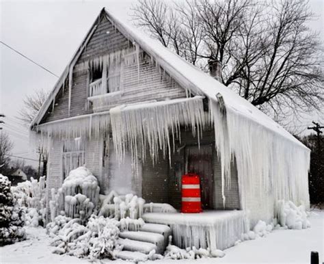 The Beautiful Aftermath Of Ice Storms 25 Pics