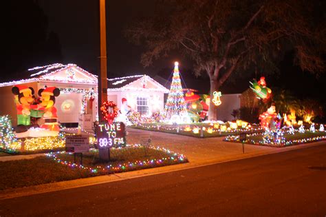 They create fabulous christmas images and lights that are accompanied with christmas carols and music to enhance the effect. Best Place to see Christmas Light Display (Tampa, Brandon: house, neighborhood) - Tampa Bay ...
